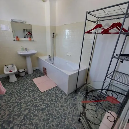 Hotel Au Charme Du Levat 2*
